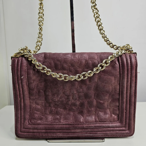BCBG Paris Carmen Large Textured Leather Chain Shoulder Handbag Mauve Purple - Picture 6 of 15